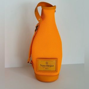 Veuve insulated sleeve with handle & zipper